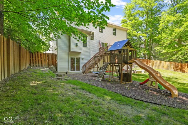 10335 Ridge Line Court, Indianapolis, IN 46236