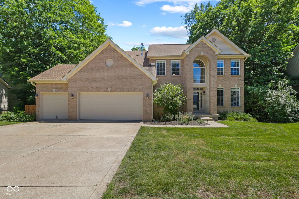 10335 Ridge Line Court, Indianapolis, IN 46236