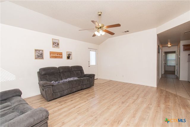 609 Bermuda A, Copperas Cove, TX 76522