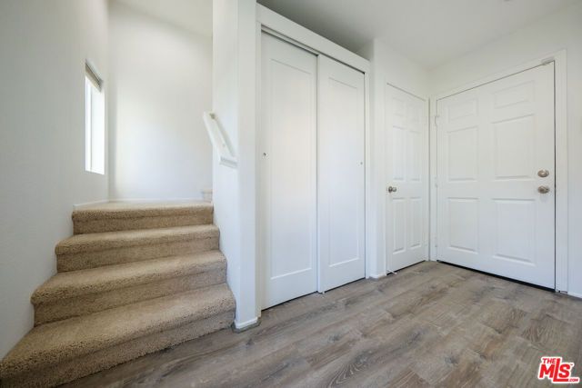 14661 Sherman Way, Van Nuys (los Angeles), CA 91405