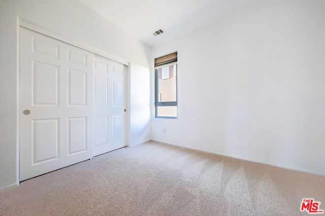 14661 Sherman Way, Van Nuys (los Angeles), CA 91405