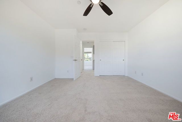 14661 Sherman Way, Van Nuys (los Angeles), CA 91405