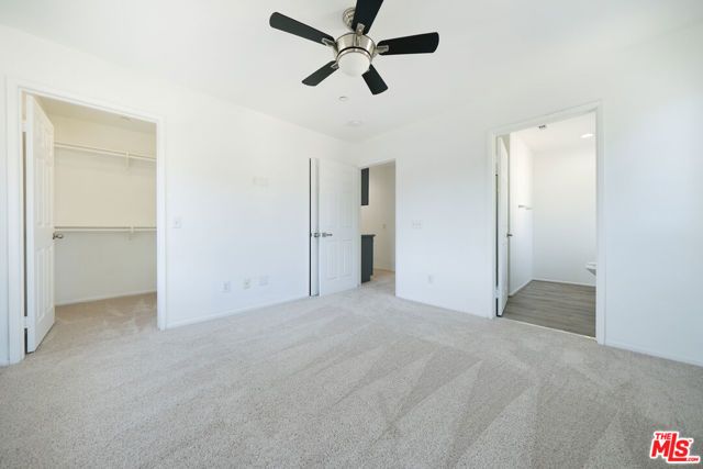 14661 Sherman Way, Van Nuys (los Angeles), CA 91405