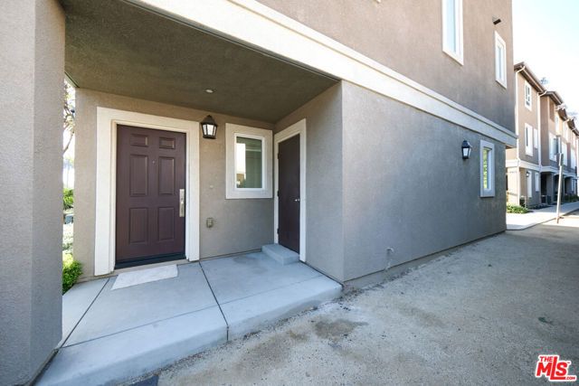 14661 Sherman Way, Van Nuys (los Angeles), CA 91405