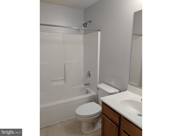 196 KINGS MILL DR, Felton, DE 19943