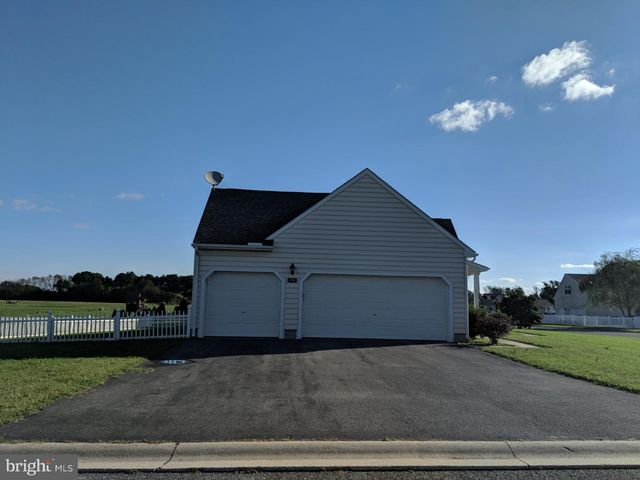 196 KINGS MILL DR, Felton, DE 19943