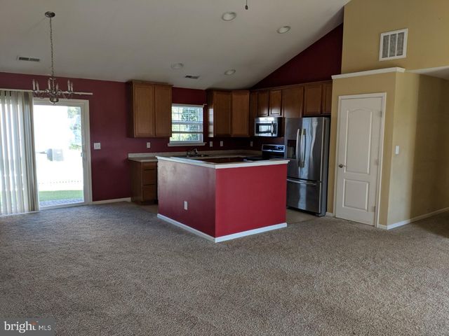 196 KINGS MILL DR, Felton, DE 19943