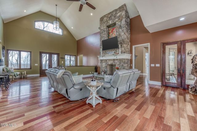 520 Highway 93, Fall Branch, TN 37656