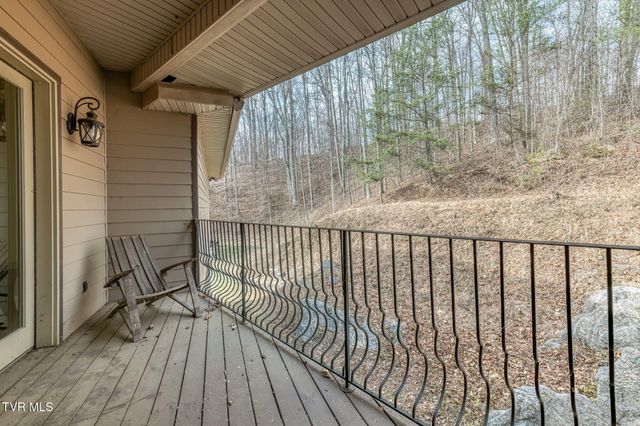 520 Highway 93, Fall Branch, TN 37656