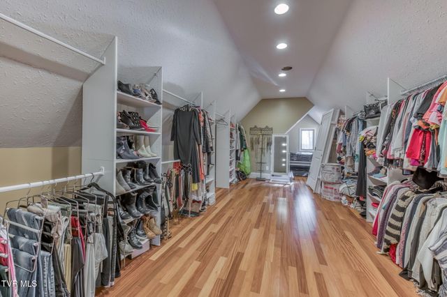 520 Highway 93, Fall Branch, TN 37656