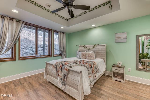 520 Highway 93, Fall Branch, TN 37656