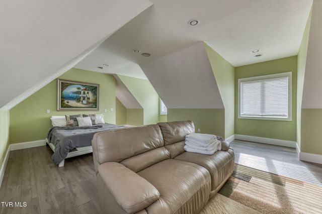 520 Highway 93, Fall Branch, TN 37656