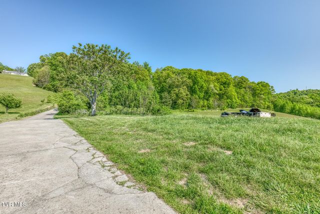 520 Highway 93, Fall Branch, TN 37656