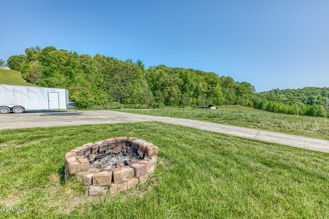 520 Highway 93, Fall Branch, TN 37656