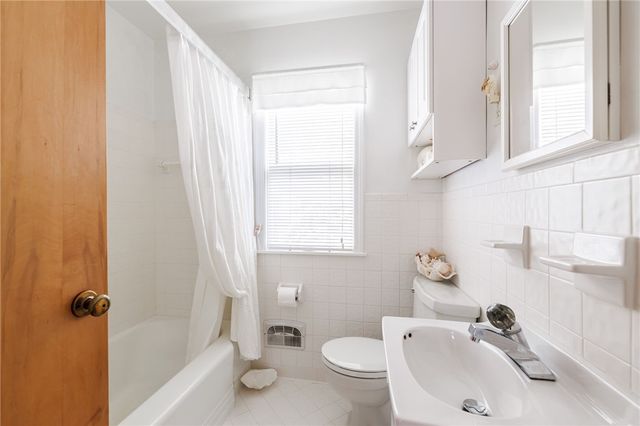 1449 Spencerport Road, Gates, NY 14606