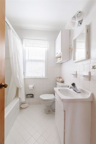 1449 Spencerport Road, Gates, NY 14606