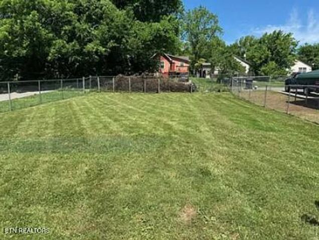 2437 Selma Ave, Knoxville, TN 37915