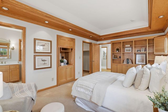 571 Griggs Street S, Saint Paul, MN 55116