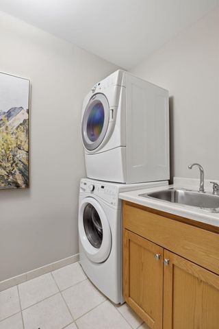 571 Griggs Street S, Saint Paul, MN 55116