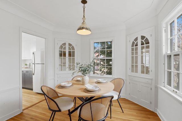 571 Griggs Street S, Saint Paul, MN 55116