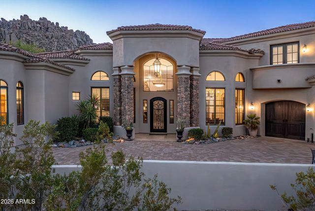 11488 E CHAMA Road, Scottsdale, AZ 85255