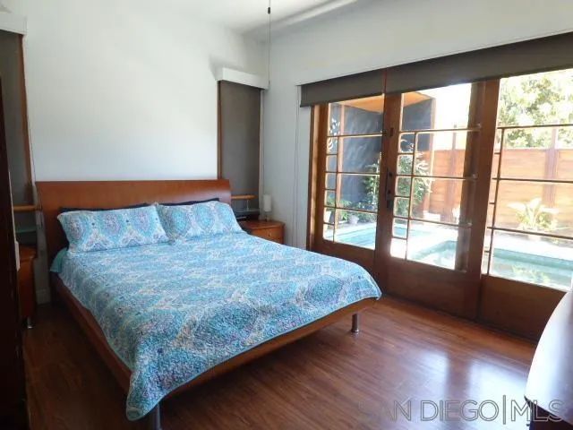 8253 El Paseo Grande, La Jolla, CA 92037