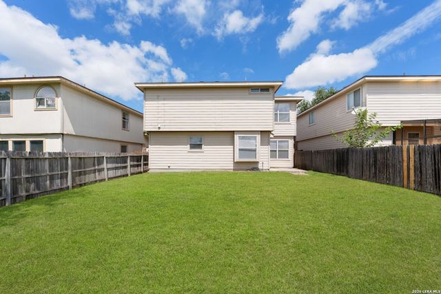 4818 CRESTWOOD HILL DR, San Antonio, TX 78244