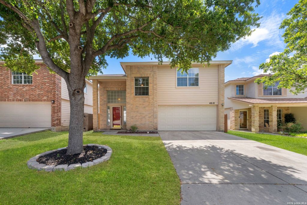 4818 CRESTWOOD HILL DR, San Antonio, TX 78244