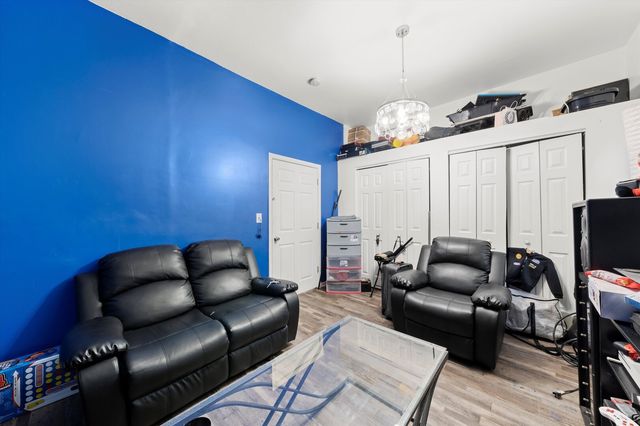 525 W 78th Street, Chicago, IL 60620