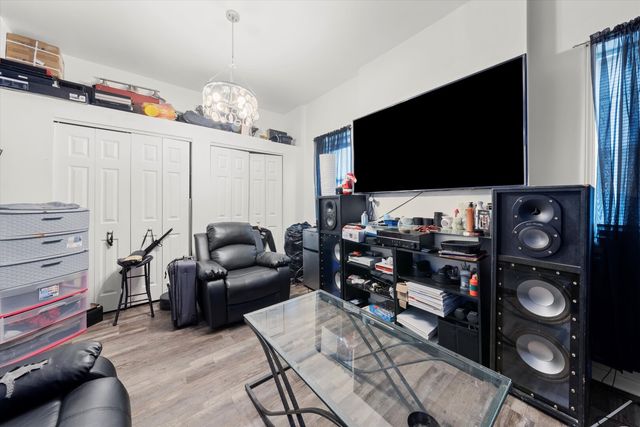 525 W 78th Street, Chicago, IL 60620