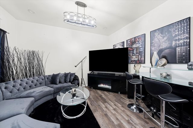 525 W 78th Street, Chicago, IL 60620