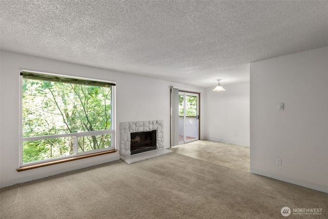 34025 1st Place S, Federal Way, WA 98003