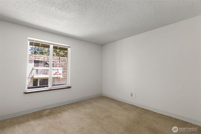 34025 1st Place S, Federal Way, WA 98003
