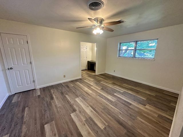 1607 Mcfarland Street, Baytown, TX 77520
