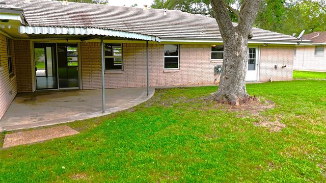1607 Mcfarland Street, Baytown, TX 77520