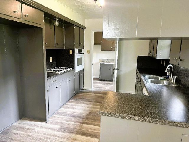 1607 Mcfarland Street, Baytown, TX 77520