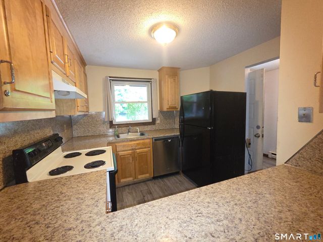 883 Rubber Avenue 3, Naugatuck, CT 06770