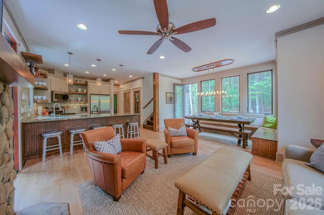 1904 Old Wildlife Club Road 10, Nebo, NC 28761