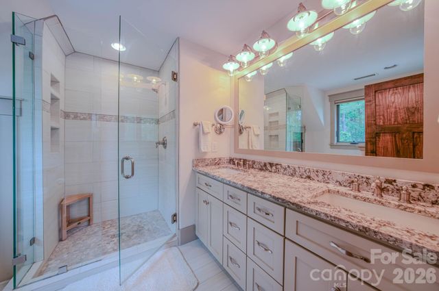 1904 Old Wildlife Club Road 10, Nebo, NC 28761