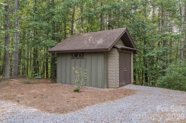 1904 Old Wildlife Club Road 10, Nebo, NC 28761
