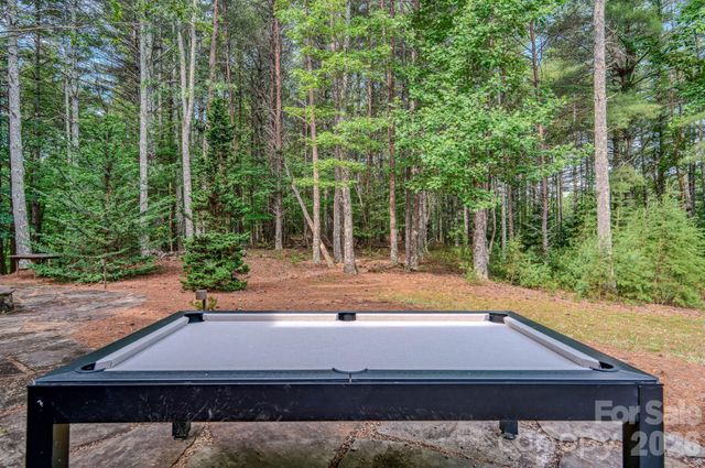 1904 Old Wildlife Club Road 10, Nebo, NC 28761