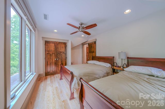 1904 Old Wildlife Club Road 10, Nebo, NC 28761