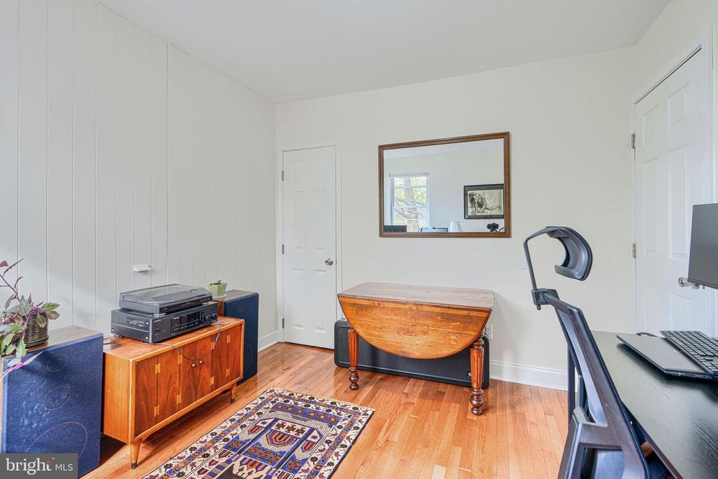 Image 16 of property listing at 6007 WINTHROPE AVE, Baltimore, MD 21206