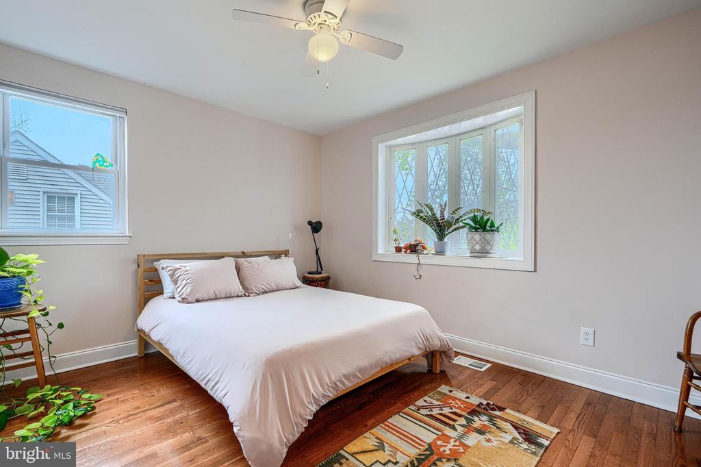 Image 17 of property listing at 6007 WINTHROPE AVE, Baltimore, MD 21206