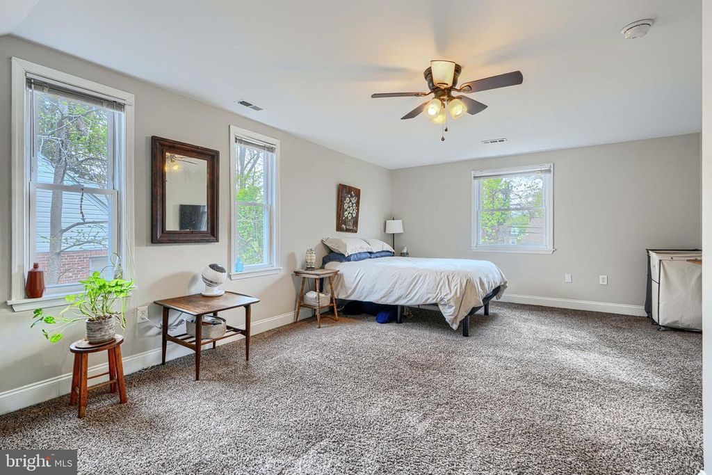 Image 22 of property listing at 6007 WINTHROPE AVE, Baltimore, MD 21206