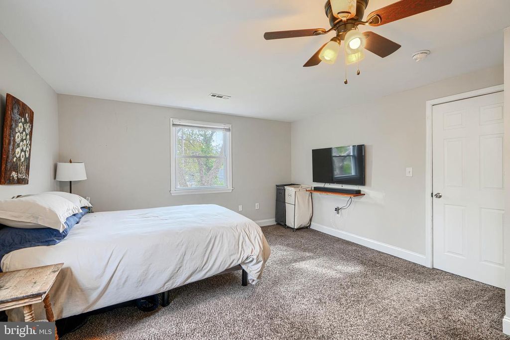 Image 24 of property listing at 6007 WINTHROPE AVE, Baltimore, MD 21206