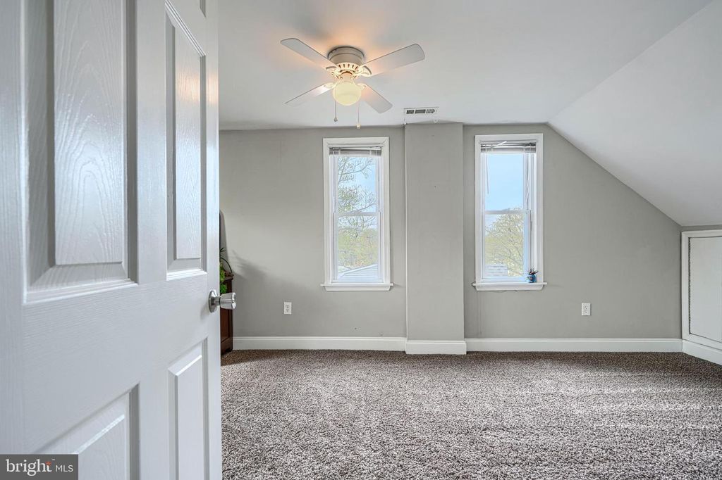 Image 26 of property listing at 6007 WINTHROPE AVE, Baltimore, MD 21206