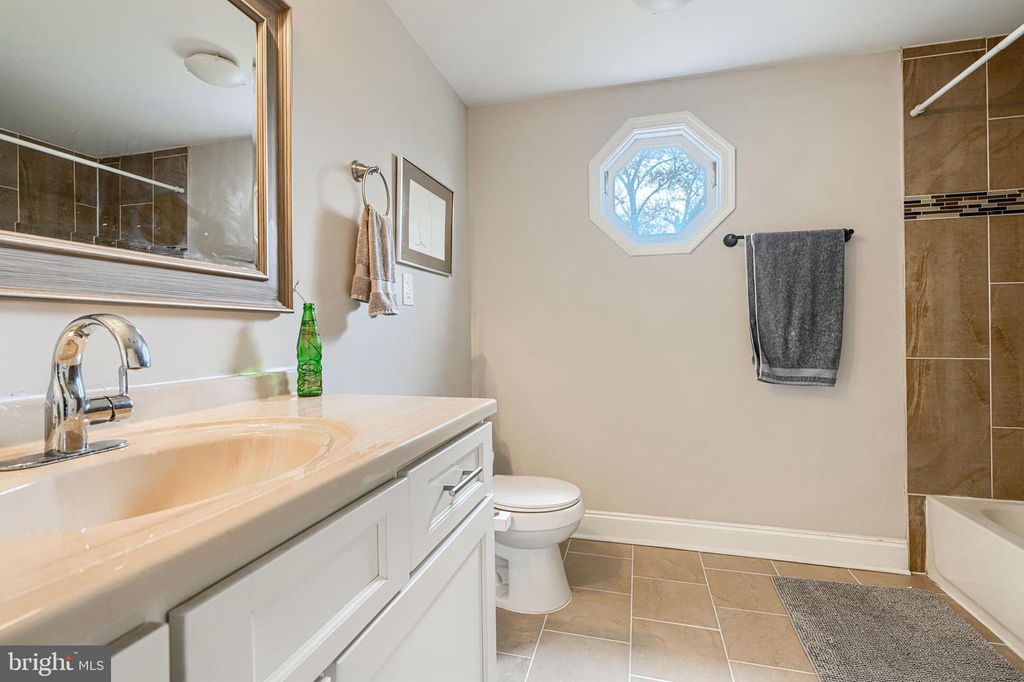 Image 30 of property listing at 6007 WINTHROPE AVE, Baltimore, MD 21206