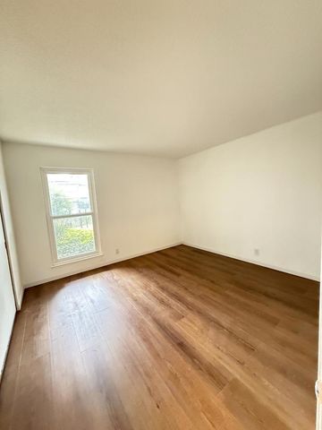 1731 Ellis Street 26, Concord, CA 94520