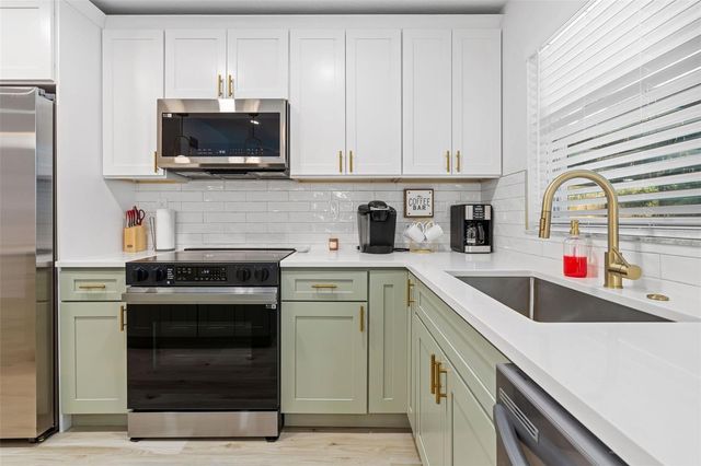 3298 ORCHARD DRIVE, Palm Harbor, FL 34684